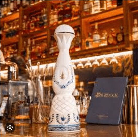 What is Añejo Tequila? Ultmt. Guide to Premium Aged Tequila